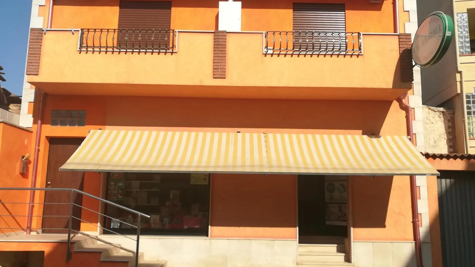 Guest house Domos Loru Hotel Sestu